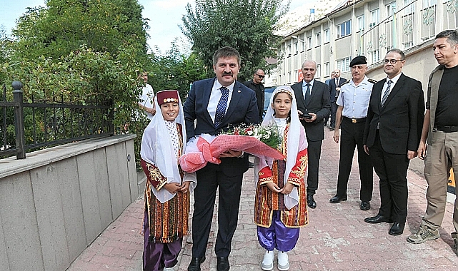 Vali Sarıibrahim Ermenek'te