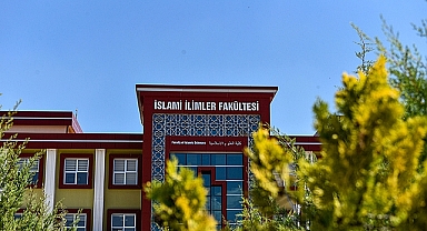KMÜ İslami İlimler Fakültesi İlk Dergisini Çıkardı