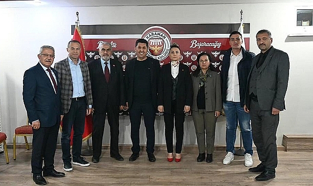Belediye Başkan adayları Karaman FK'nın iftarında buluştu