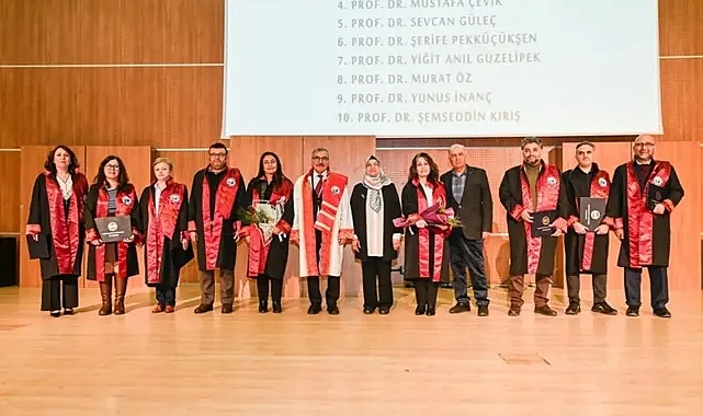 KMÜ’de “Akademik Performans Ve Cübbe Giyme Töreni” Düzenlendi
