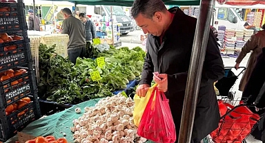 Ünver Pazarda Nabız Tuttu: “Fiyatlar Düşüyor Ama Esnaf Zor Durumda”