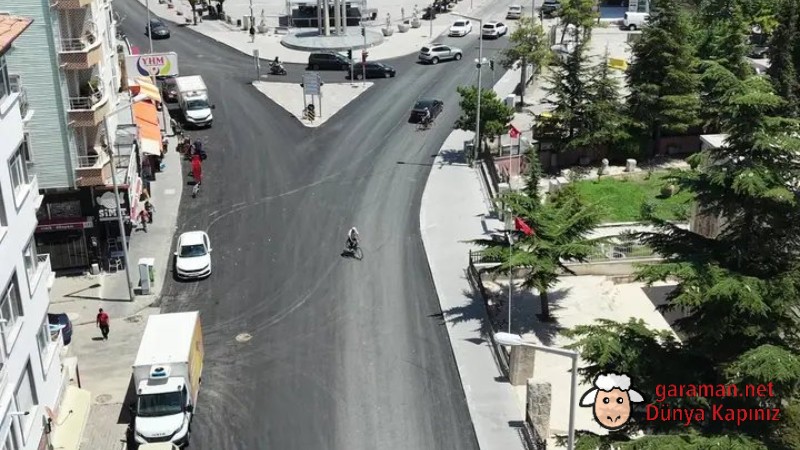 Karaman Belediyesi Sıcak Asfalt Çalışmalarını Sürdürüyor