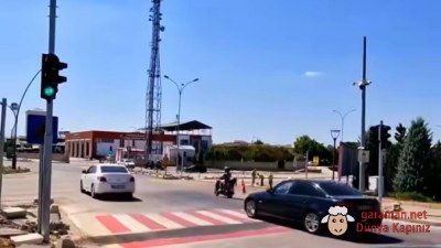Karaman'da Sık Sık Kazaların Yaşandığı İtfaiye Kavşağına Trafik Işıkları Takıldı