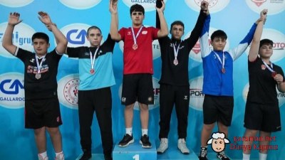 Karamanlı Güreşçi Türkiye Şampiyonu Oldu
